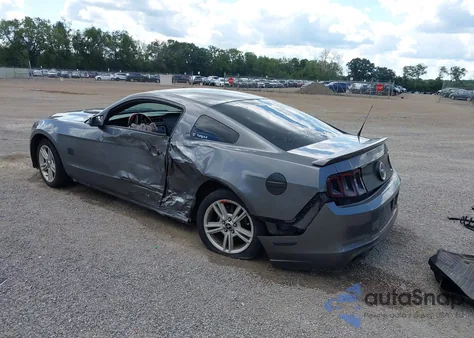2014 Ford Mustang V6 из США, поврежденный, VIN 1ZVBP8AM5E5258879